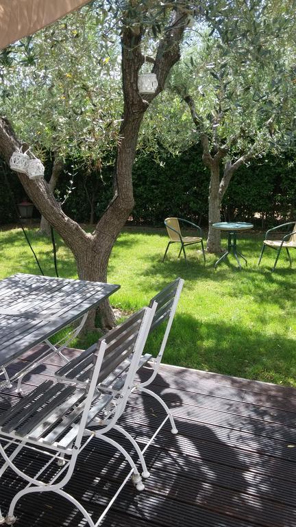 Il Giardino Del Te Ξενοδοχείο Μπαρλέτα Εξωτερικό φωτογραφία