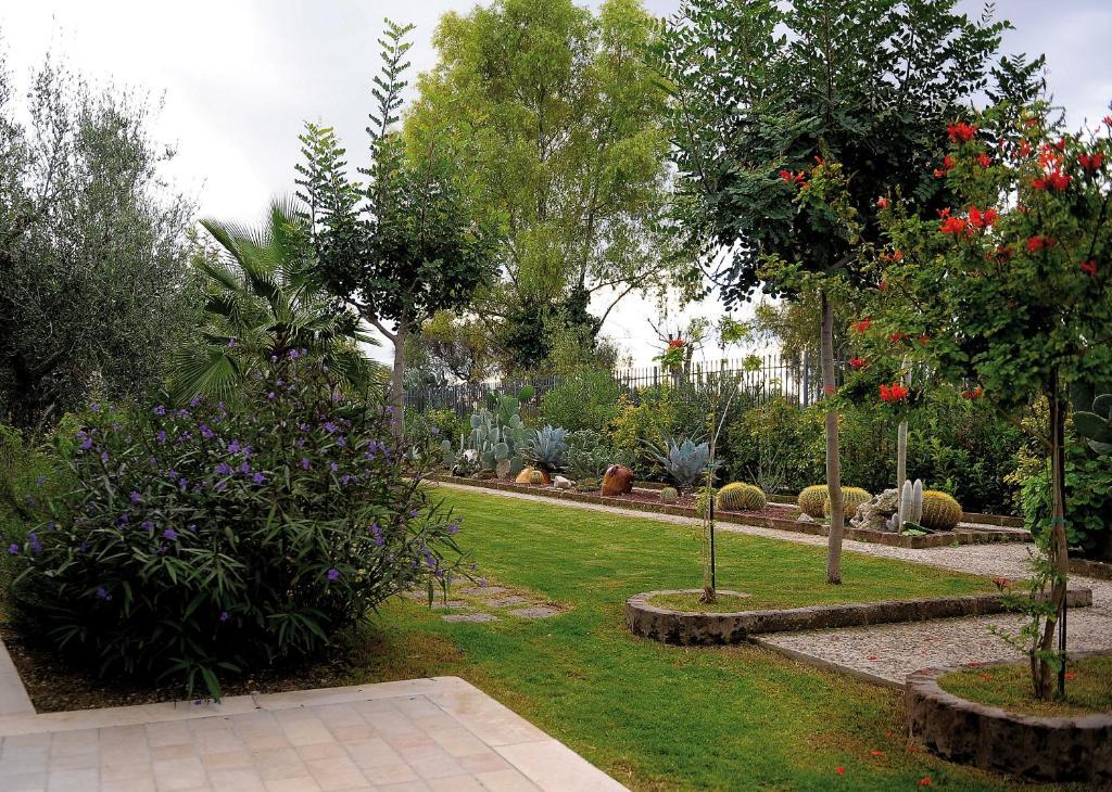 Il Giardino Del Te Ξενοδοχείο Μπαρλέτα Εξωτερικό φωτογραφία